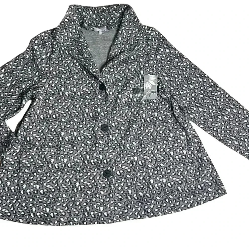 Habitat  NWT shacket,jacket,women M. Grey animal print,,PTP 21”, wide at waist - Picture 14 of 14